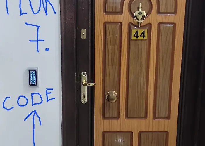 @bazaar2 تيرانا